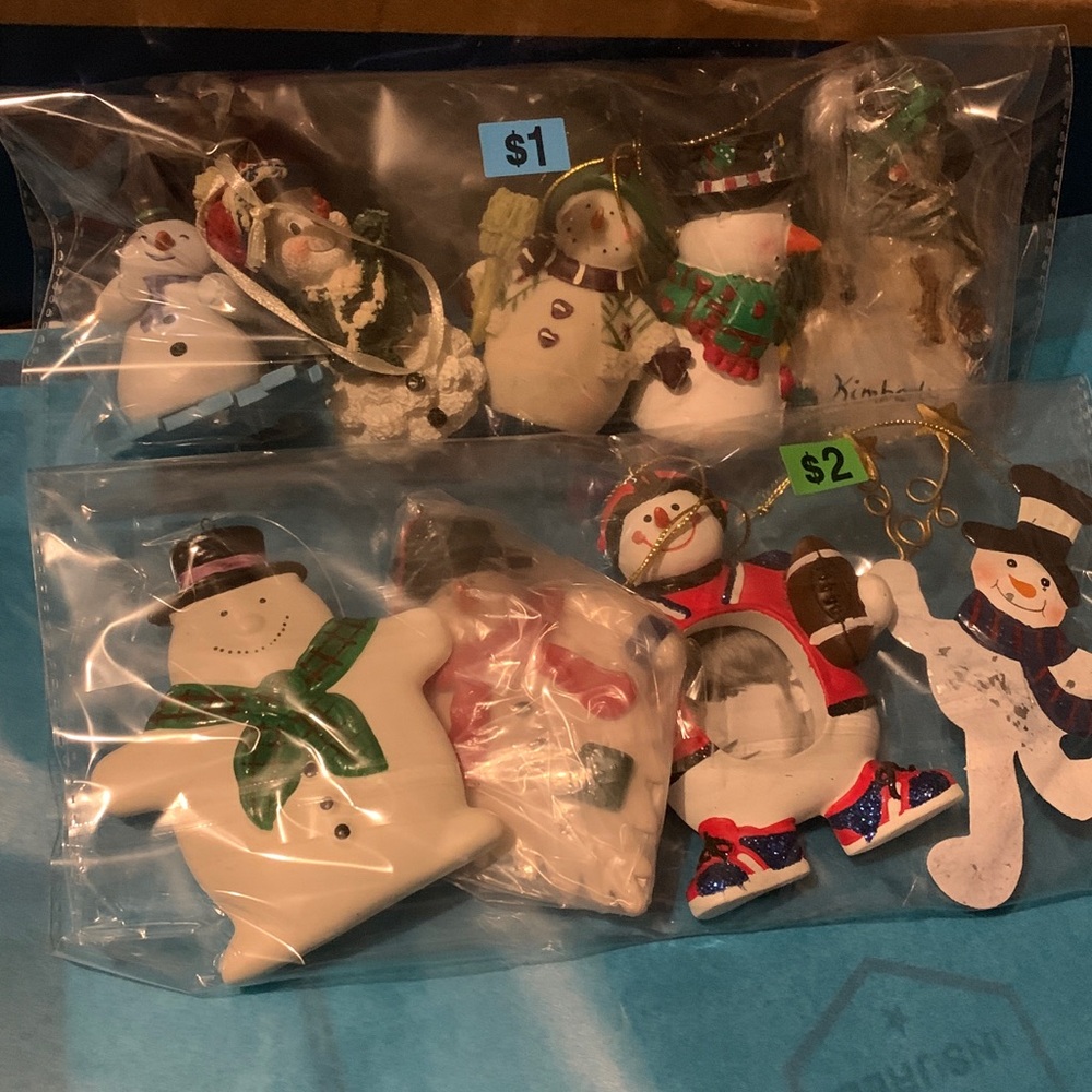 3 bags of Christmas Ornaments Snowmen, elves and candle clips - Picture 13 of 17